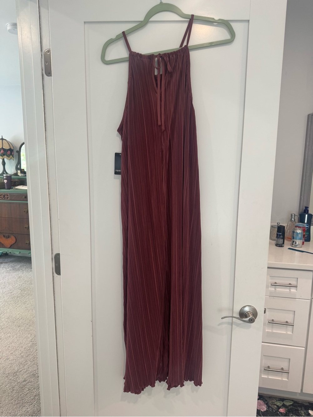 torrid Pleated Halter Midi Dress in Rosewood - Picture 6 of 9